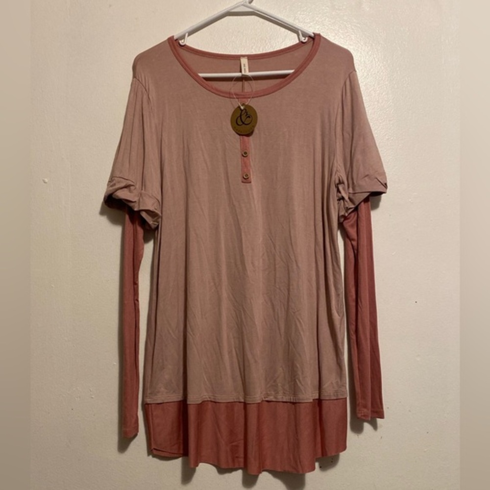 VGT Mai Soli Top Women’s Size Large LongSleeve Pullover Made‎ USA New